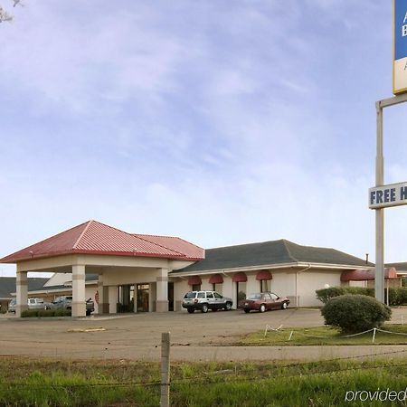 Americas Best Value Inn Forest Exterior foto