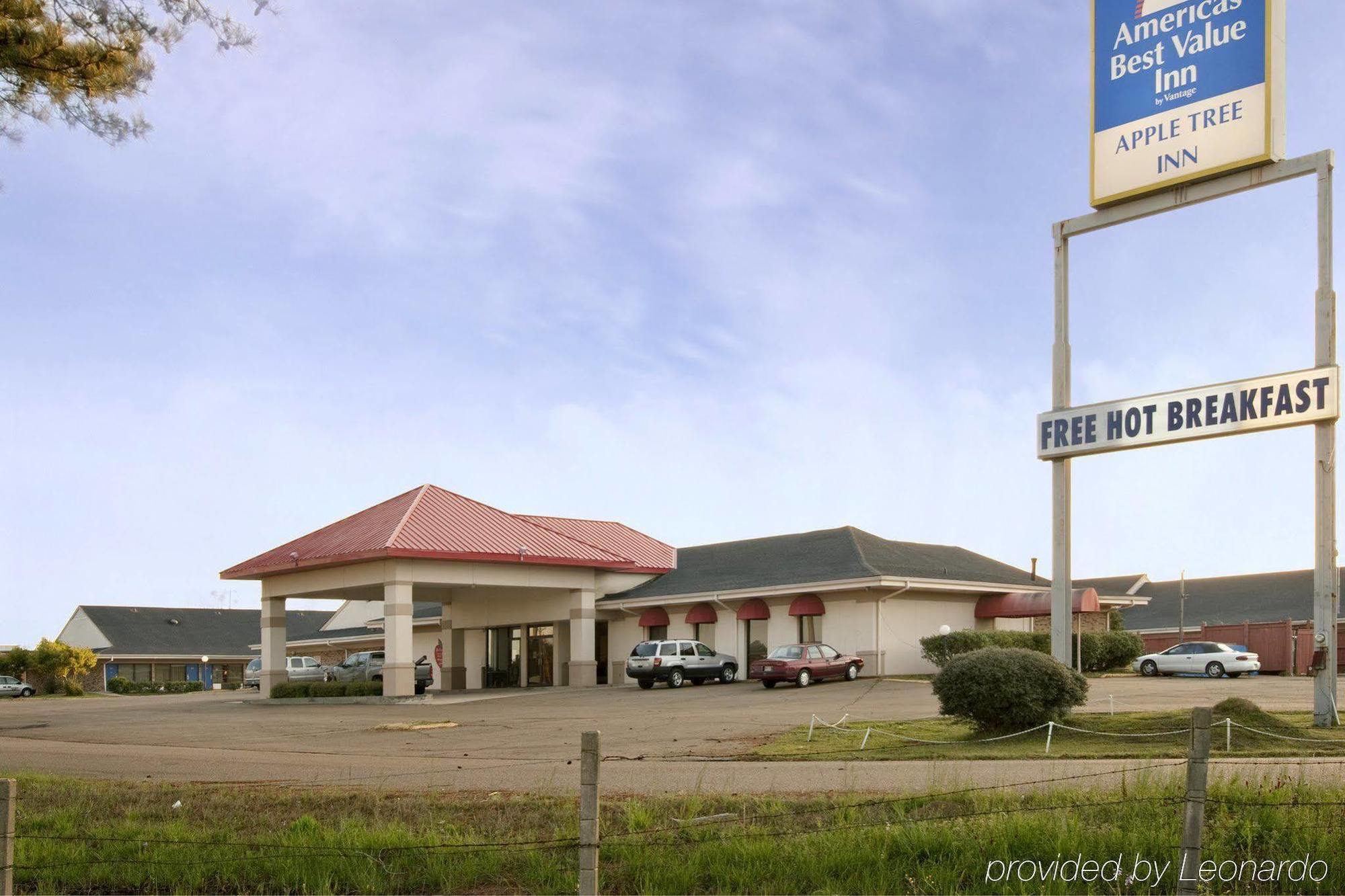 Americas Best Value Inn Forest Exterior foto